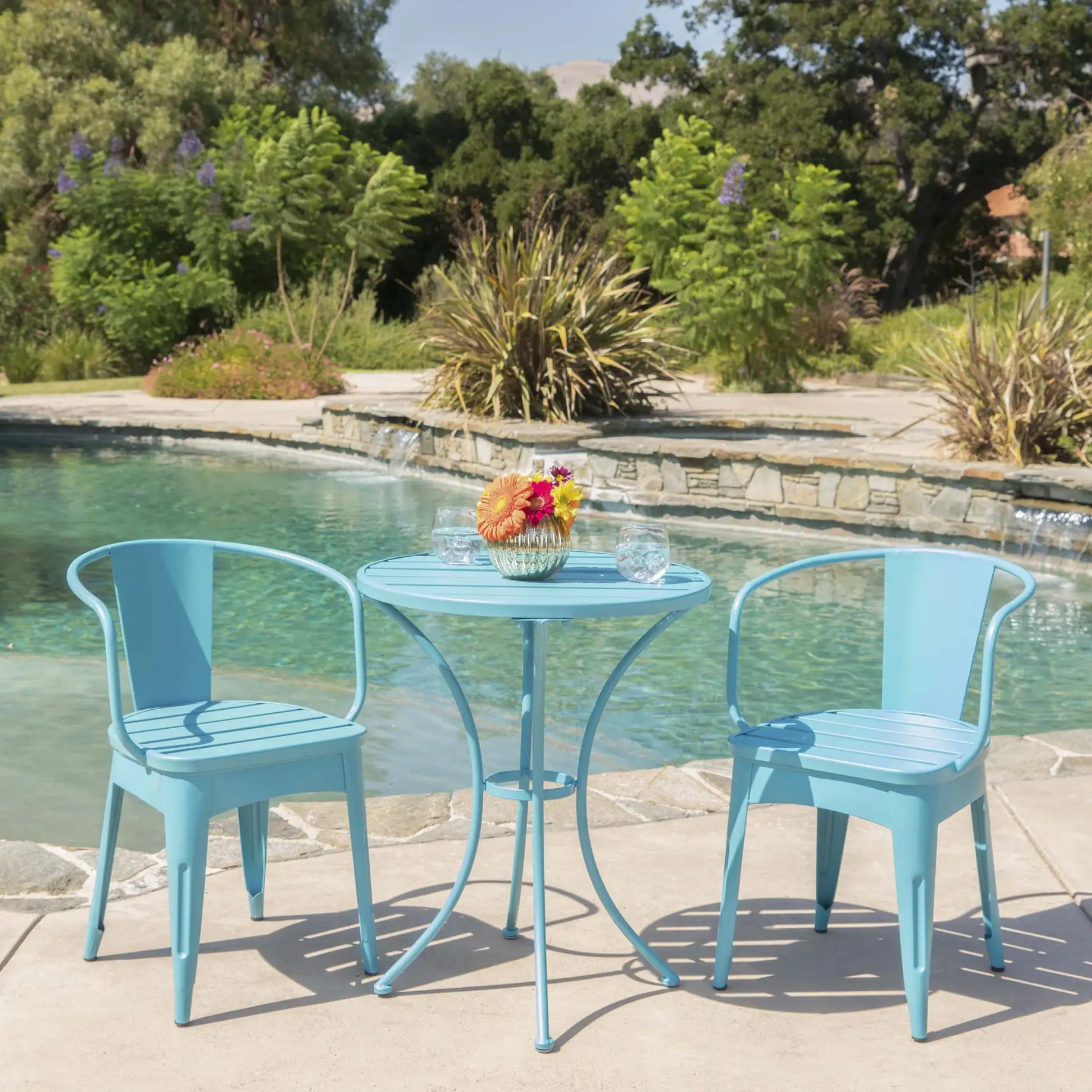 3 Pieces Outdoor Furniture Set. Modern Metal Bistro Set with 1 Table and 2 Chairs. Lounge Accent Conversation Set for Patio. Backyard. Poolside. Garden. Blue