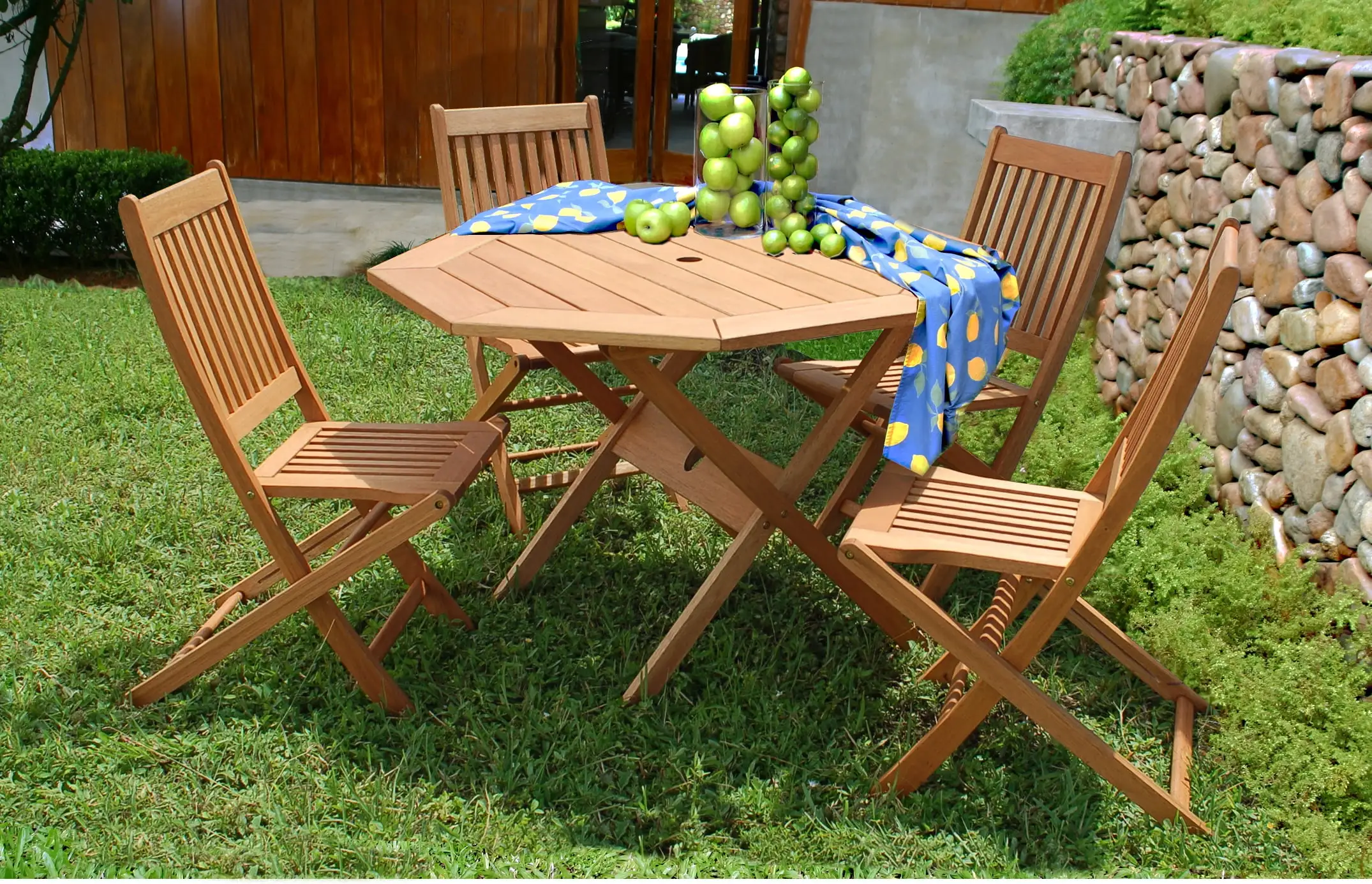 Amazonia Milano Eucalyptus Octogonal 5-Piece Patio Dining Set. Seating Capacity: 4