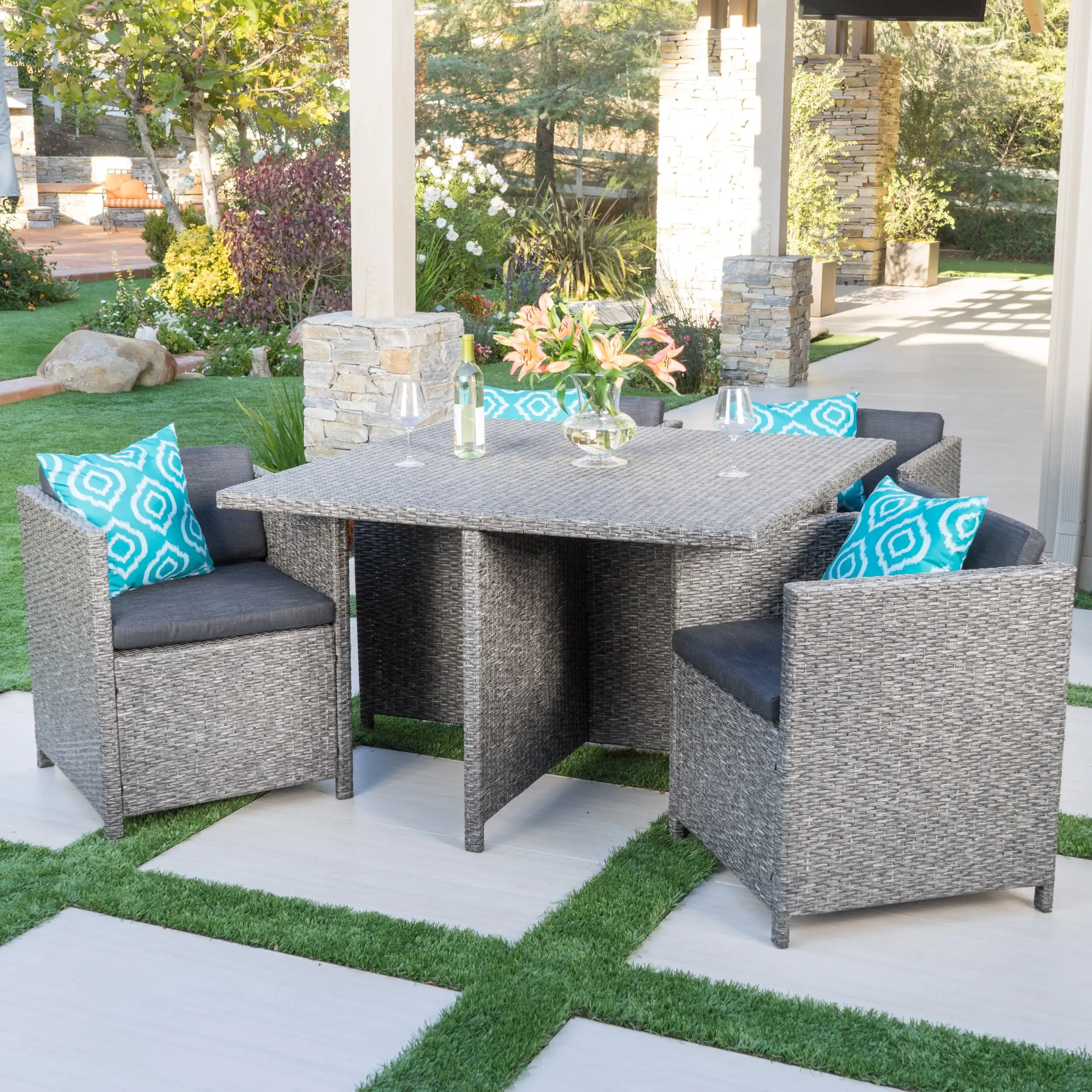 Cascada 5 Piece Outdoor Wicker Dining Set with Cushions. Mixed Black. Dark Grey